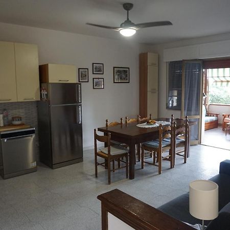 La Terrazza Di Carmen E Fausto Apartment Четраро Екстериор снимка