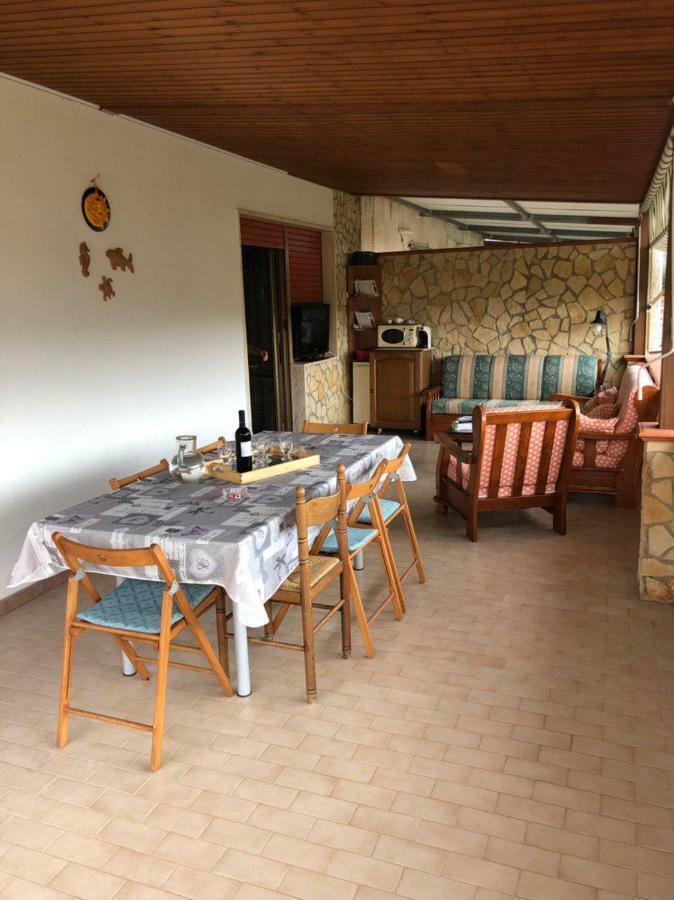La Terrazza Di Carmen E Fausto Apartment Четраро Екстериор снимка